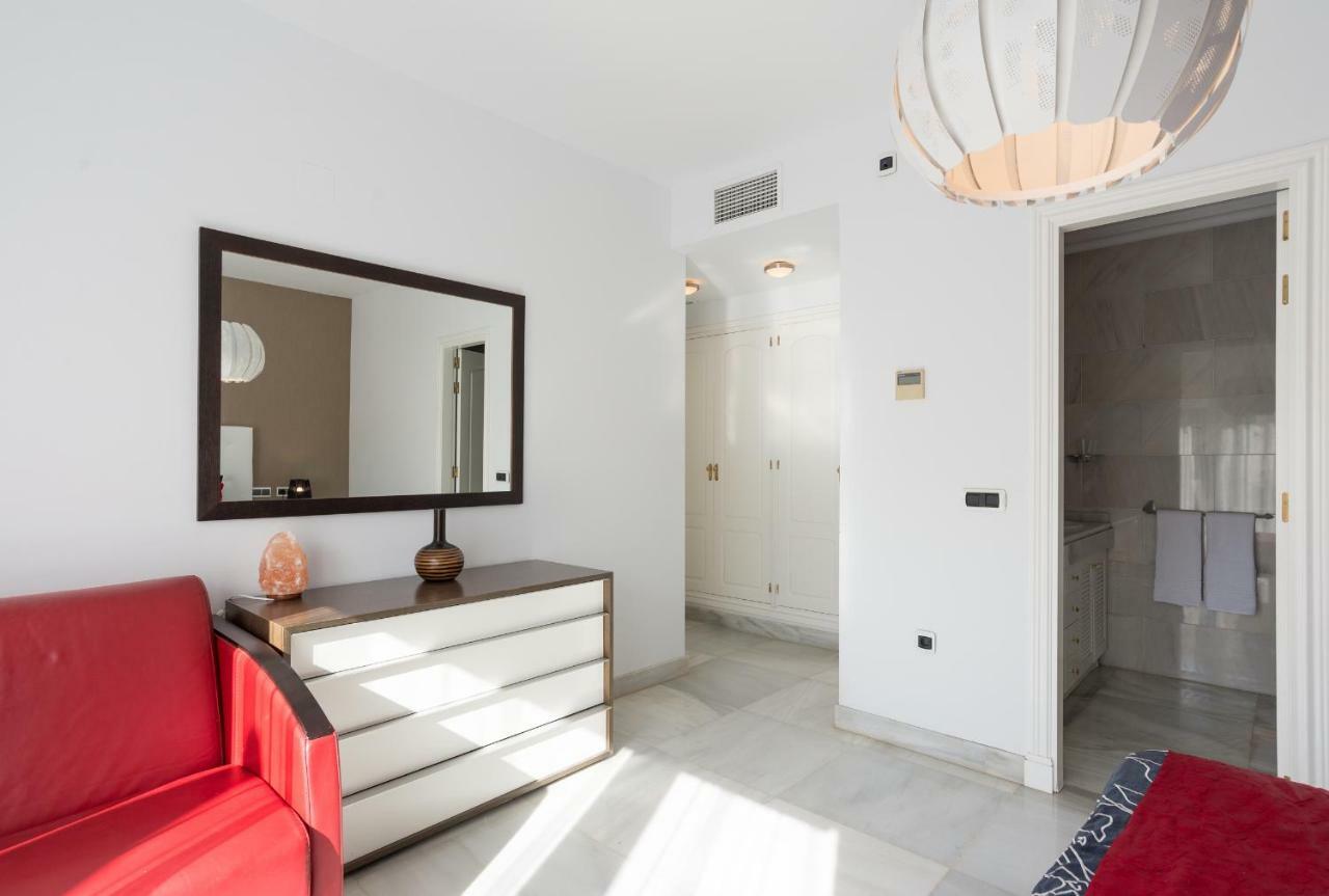 Luxury Duplex- 7 Minutes From The Beach Torremolinos Exterior photo